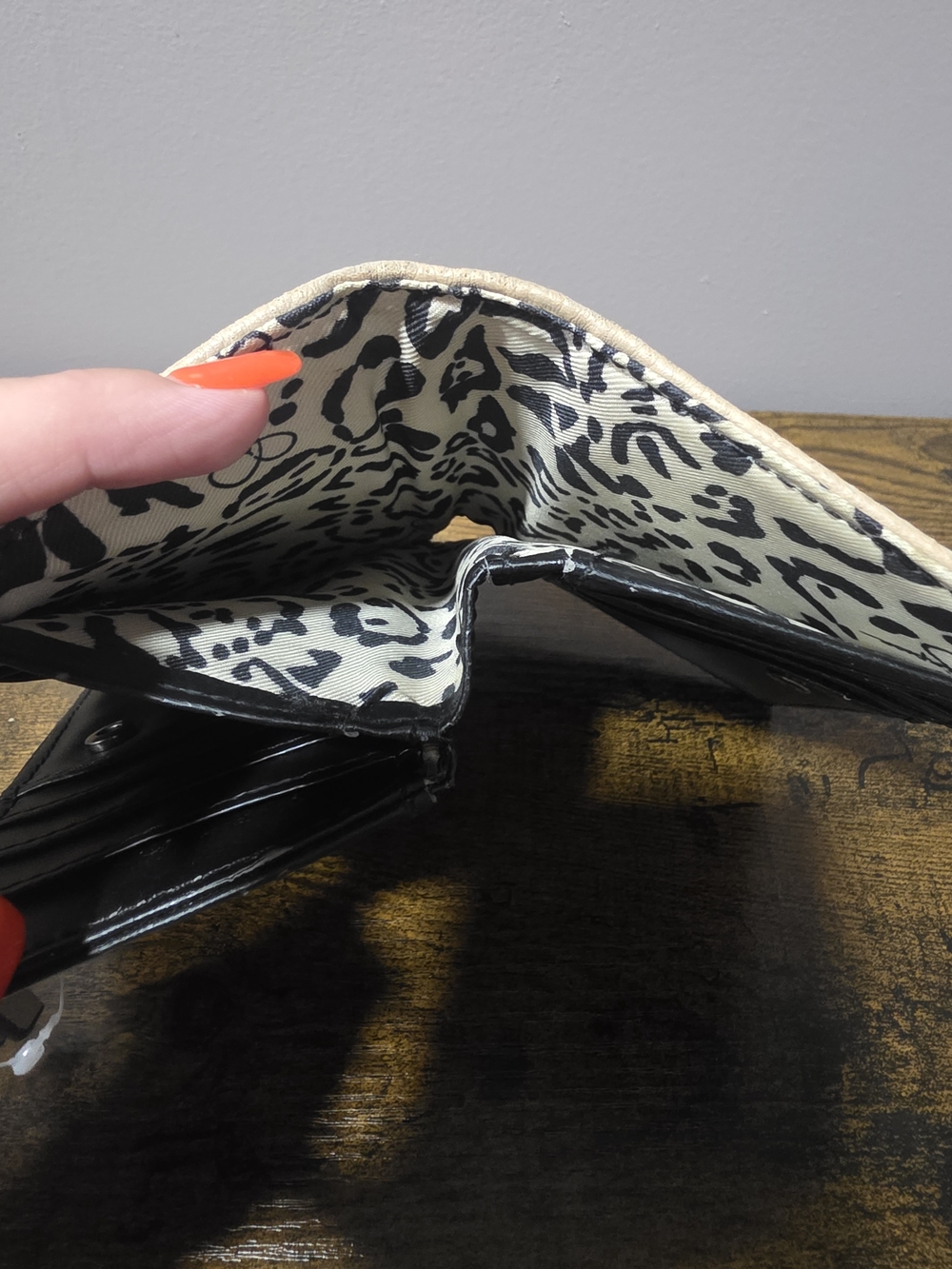 Jessica Simpson Wallet - Picture 7 of 7